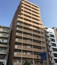 ロイヤル谷六駅前