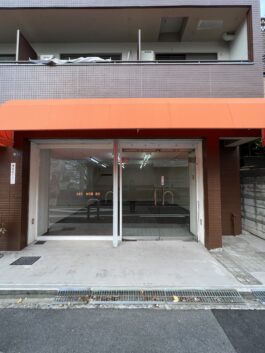 ロイヤルシード小阪　1階 店舗・事務所