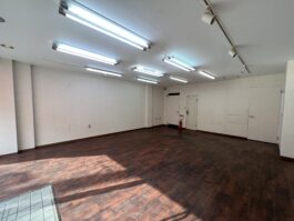 ロイヤルシード小阪　1階 店舗・事務所