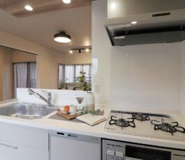 ユニ・アルス真田山南