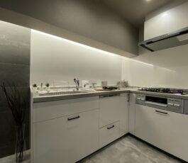 ハイネス上本町